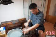 妻子韩国成都“90后”小伙“十年磨一剑”：从爱好者到守艺人 传播中国文化