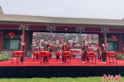 妻子韩国中外儿童在北京宋庆龄故居庆祝“六一”国际儿童节